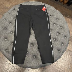 NWT Spanx Perfect black ankle length skinny pants w/ white piping. XL Petite